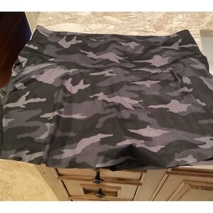 Athleta tennis skort with shorts xl camo